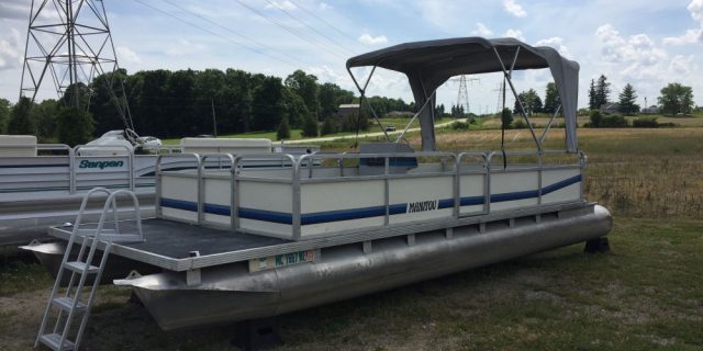 1987 24′ Manitou Pontoon with 2006 25hp Mercury