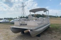 2002 22′ Sylvan Pontoon 50 hp Merc 4-Stroke
